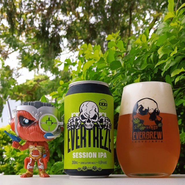 Foto Cerveja Evertreze Session IPA - Linha Evertreze - Cervejaria Everbrew