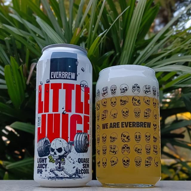 Lata 473ml rótulo Little Juice - Light Juicy IPA da Cervejaria Everbrew com 22kcal/100ml e 1% ABV.